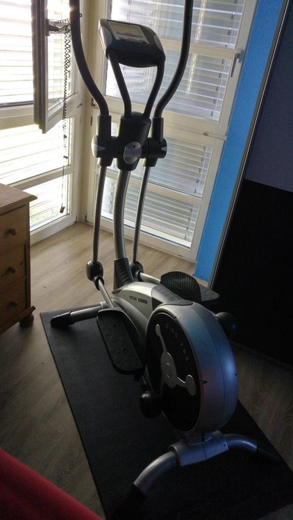 Kettler Cross-Trainer MONDEO SM3200-8 (Gebraucht) in Sattel für CHF