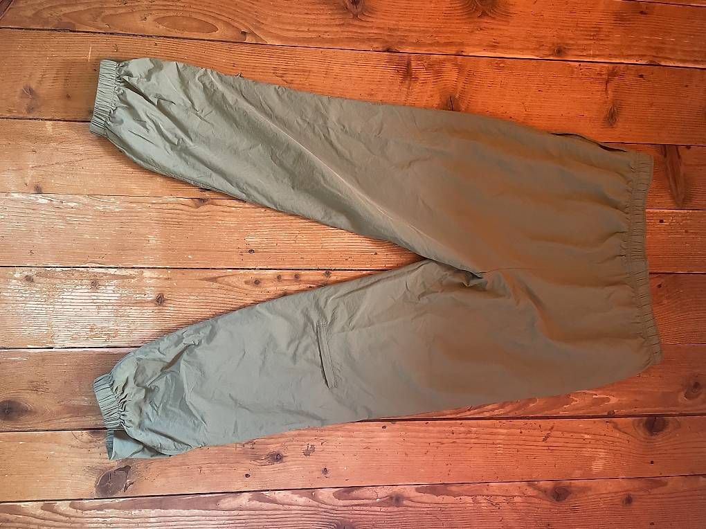 Pantaloni: Athlez Trackpants/Olivgrün/L – Usato da Köniz venduto da oli_82p6 1