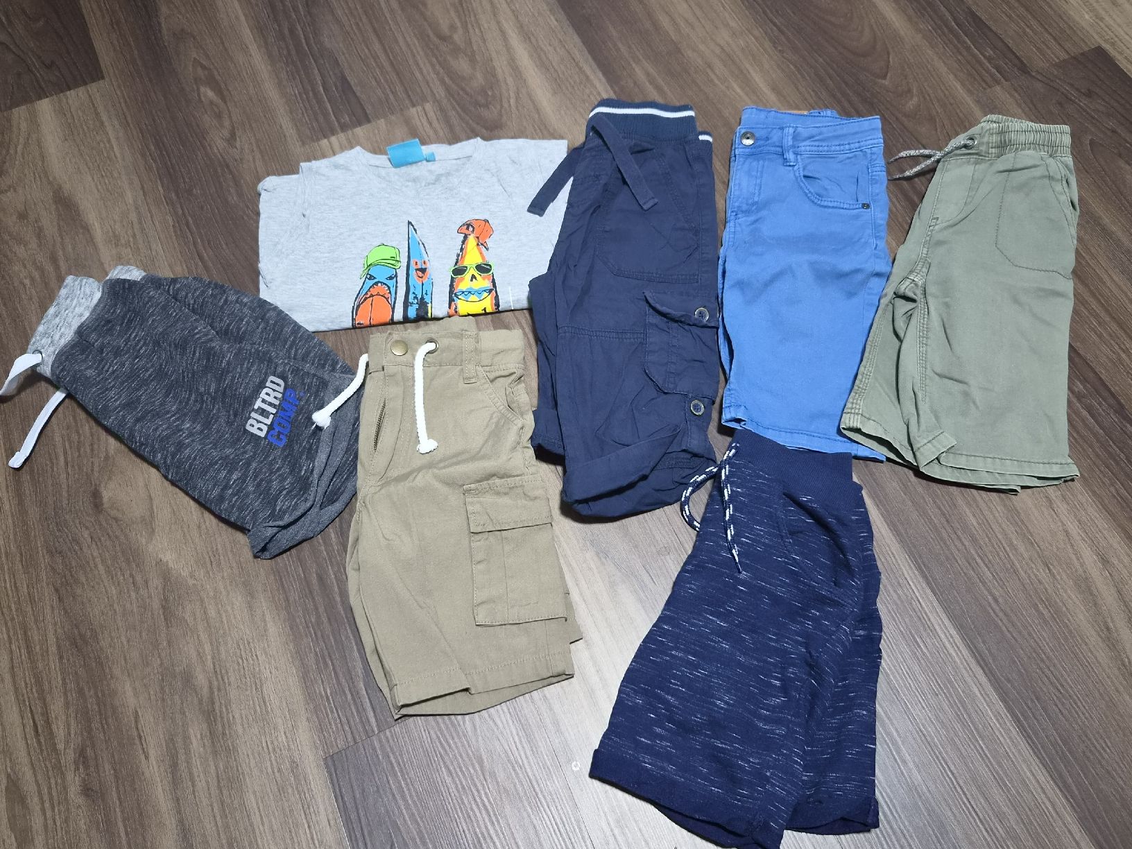 Ensembles coordonnés: Kleiderpaket Grösse 122 – D'occasion à Altishofen par tammy05