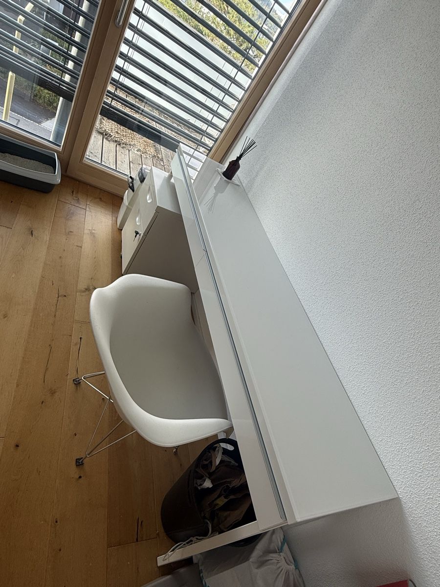 Scrivanie: Schreibtisch 180x40cm – Usato da Winterthur venduto da nir_h72g 1