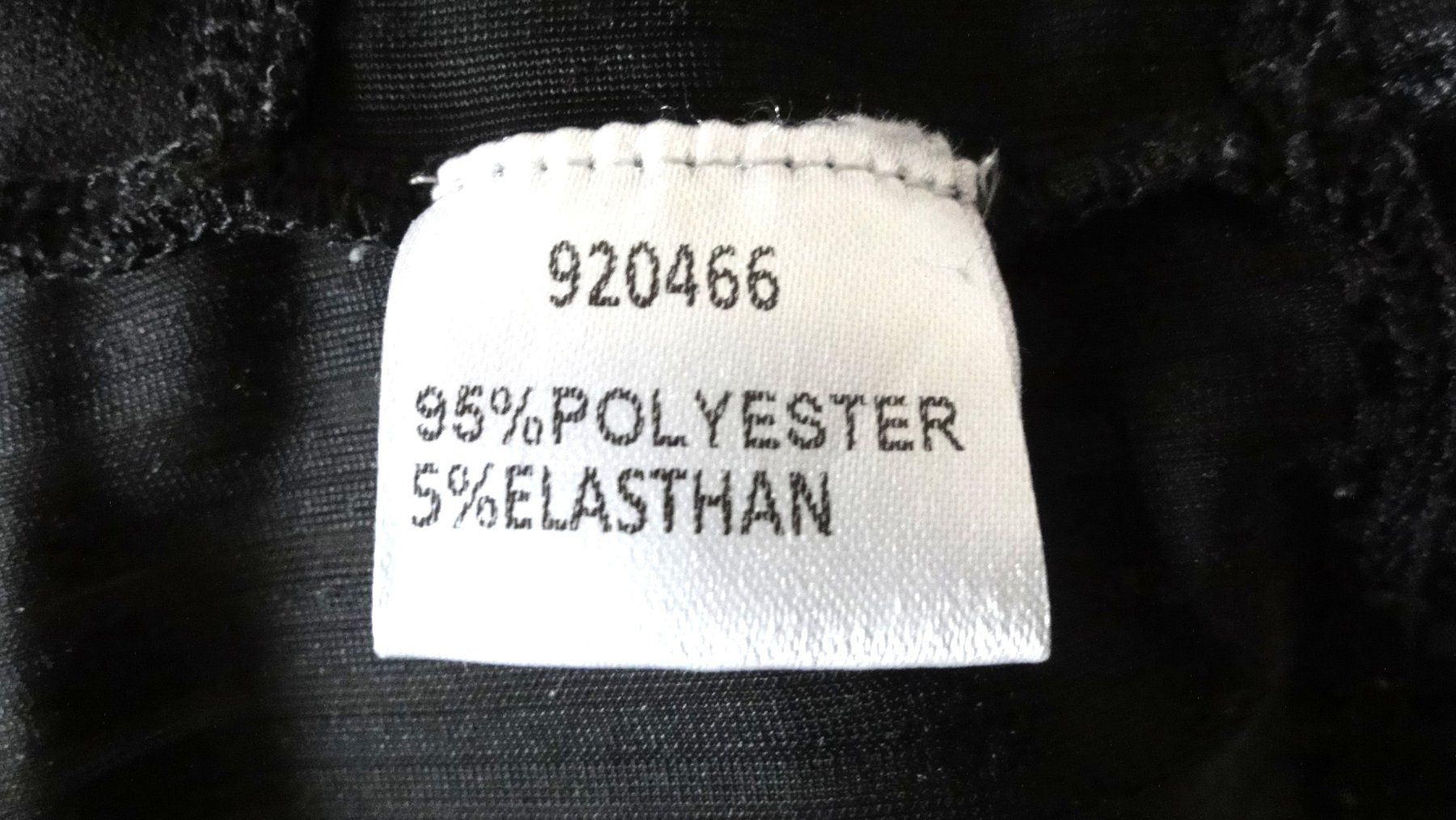 Altra biancheria intima: Bralette, schwarzer Samt, Gr. S – Usato da Samedan venduto da chickenrun01 5