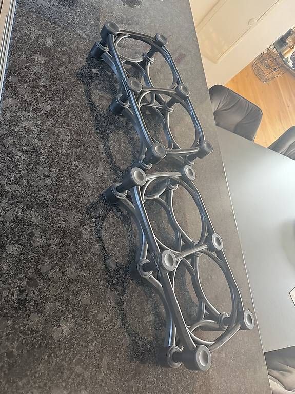 Fixations: 2 x IsoAcoustics ISO-430 – D'occasion à Siegershausen par niiico_7 2