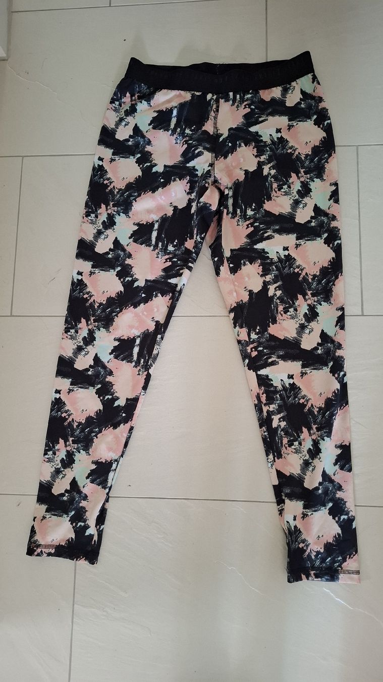 Leggings: Damen Leggings Crivit gemustert Grösse S – D'occasion à Schwerzenbach par jol_5sfk