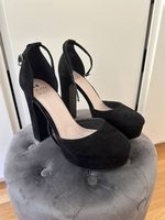 Schwarze Plateau High Heels Gr. 40