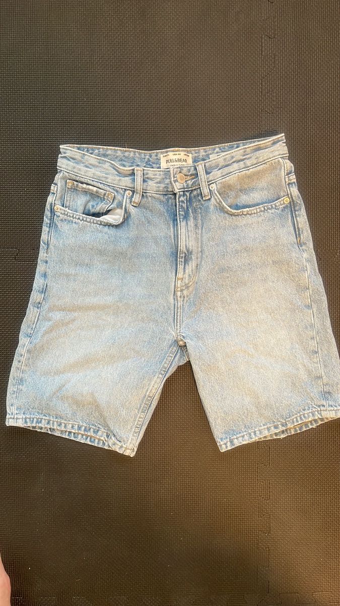 Pull&Bear Jeans: Jeans Shorts Pull&Bear Relaxed – Gebraucht aus Obernau von Andypsilon70