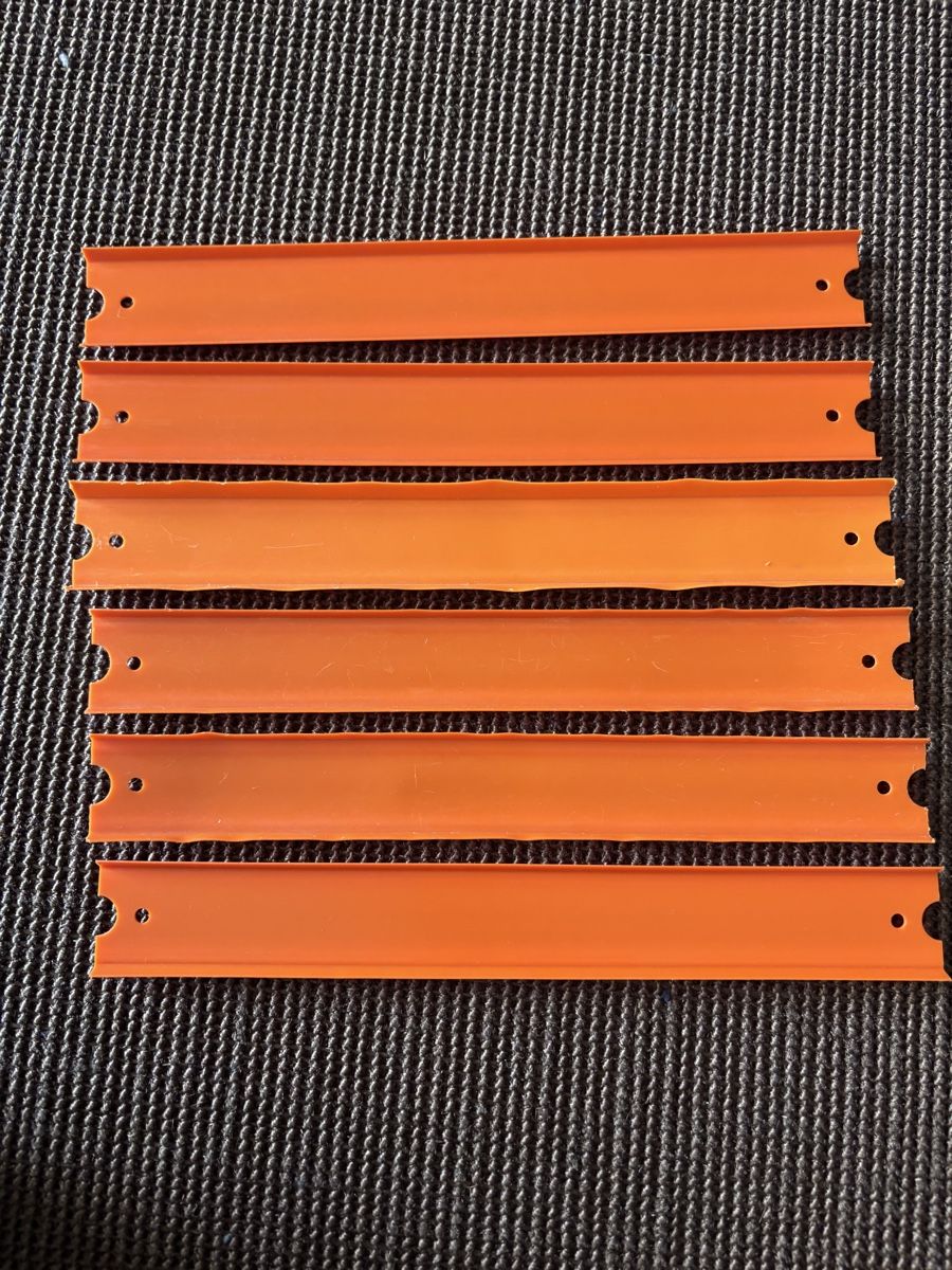 Hot Wheels Giocattoli: Hot Wheels Track Builder System  – Usato da Luzern venduto da Genhart 5