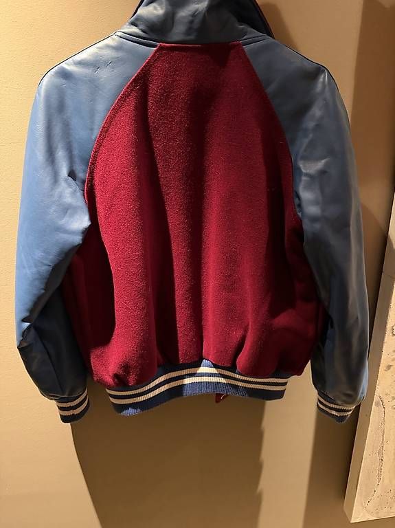 Jacken: Coole Damenjacke – Gebraucht aus Herrliberg von faca_30 1