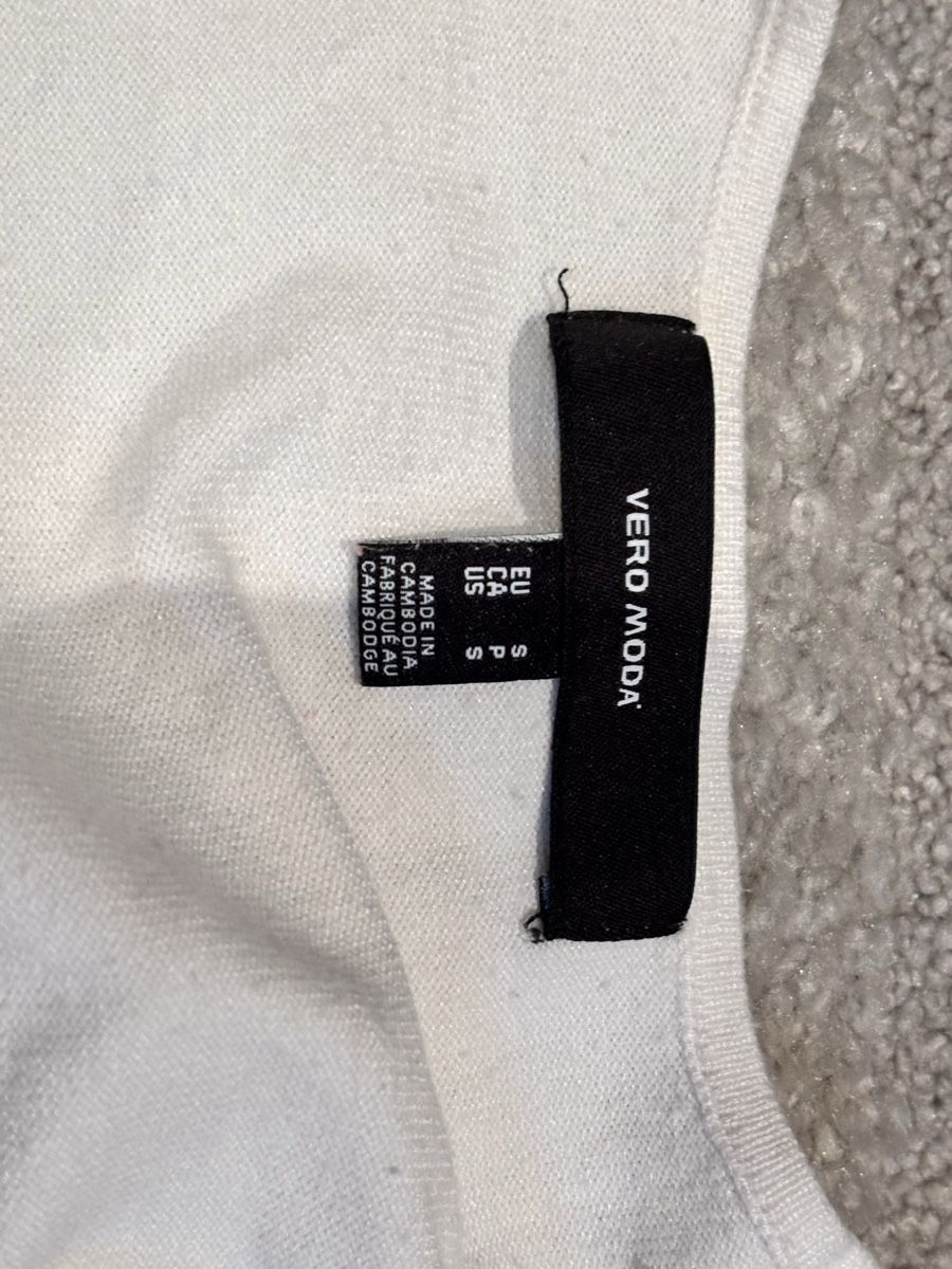 Pullover & Sweatshirts: Vero Moda Pullover white size S v-neck long sleeve – Neu (gemäss Beschreibung) aus La Chaux-de-Fonds von joa_jk5g 1