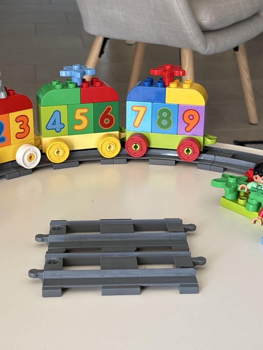 Lego Jeux de construction: LEGO Duplo train number  – D'occasion à Lausanne par pabernard 2