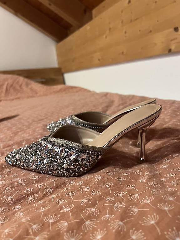 Chaussures femmes: Glitzerpumps 39 – D'occasion à Altenrhein par jus_mx89