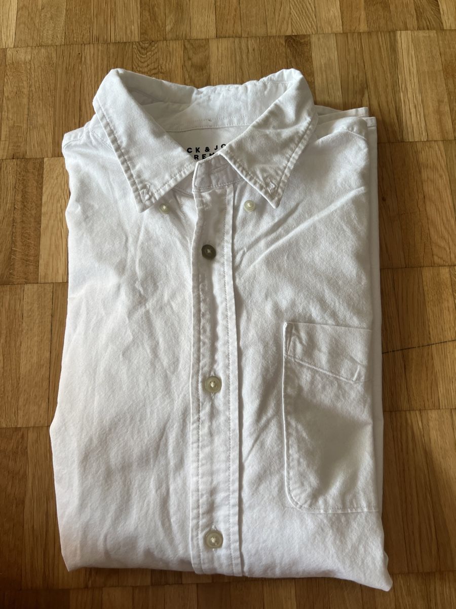 Hemden, T-Shirts & Polos: Jack & Jones Premium Hemd  – Gebraucht aus Greifensee von flxy