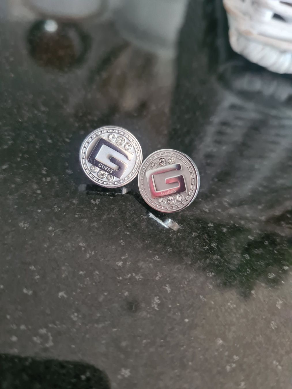 Guess Orecchini pendenti & Orecchini a lobo: GUESS Ohrstecker NEU – Nuovo (secondo la descrizione) da Büttikon AG venduto da bluehim74