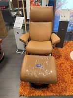 Stressless® Aura (M) Signature Sessel mit Hocker