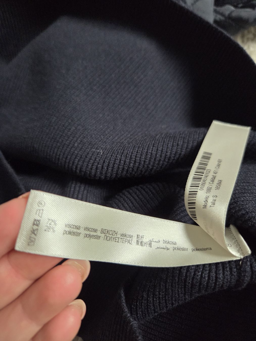 Pullover & Sweatshirts: Uterqüe Pullover Damen  – Gebraucht aus Rüfenacht BE von Biancaro 3