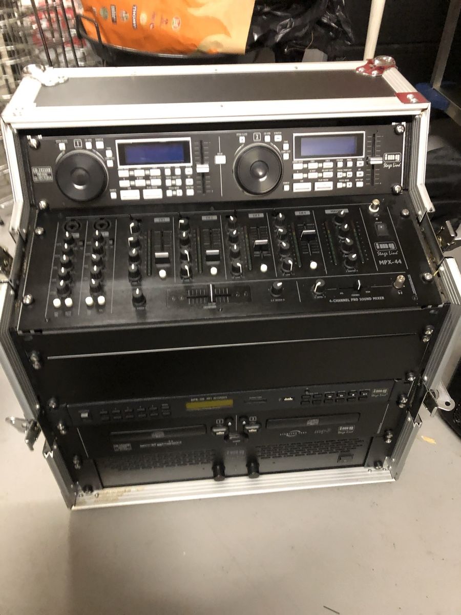 Console di mixaggio: DJ - Pult mit Zubehör – Usato da Grüningen venduto da DomegaStore 1