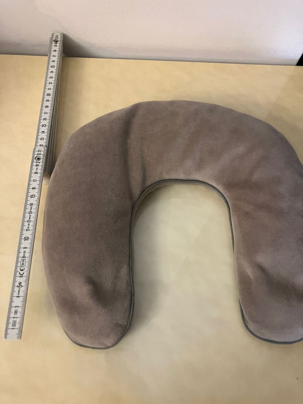 Cuscini: Cuscino per collo – Usato da Melano venduto da H-Sara 1