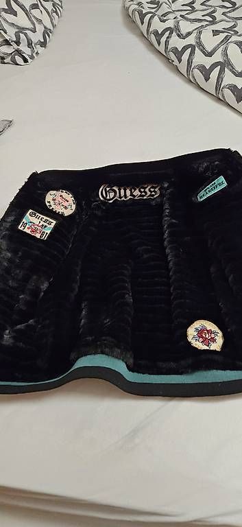 Guess Jacken: Giacca Guess – Gebraucht aus Viganello von cor_wkv7