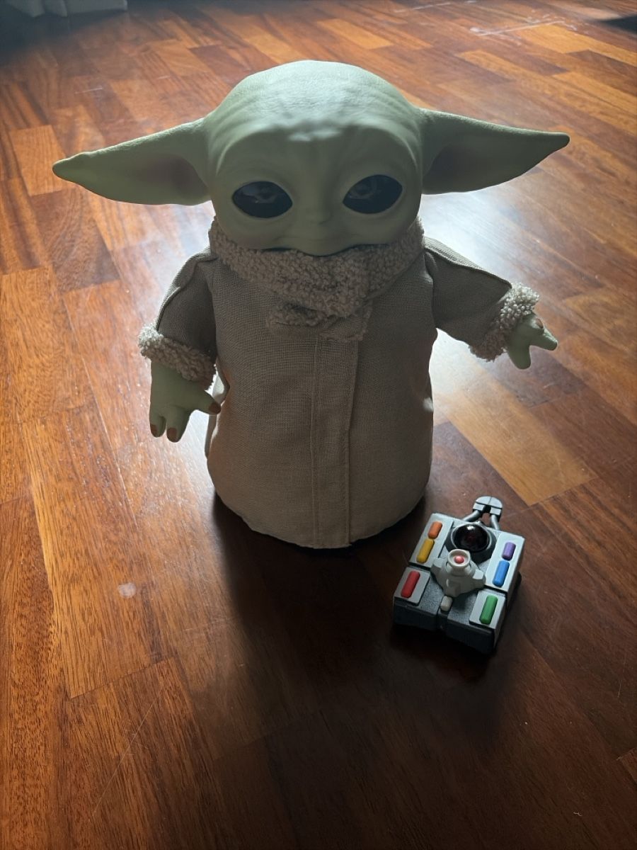 Star Wars Spielzeuge: Figurine Grogu Star Wars avec télécommande – Gebraucht aus Fribourg von Johnny_Black