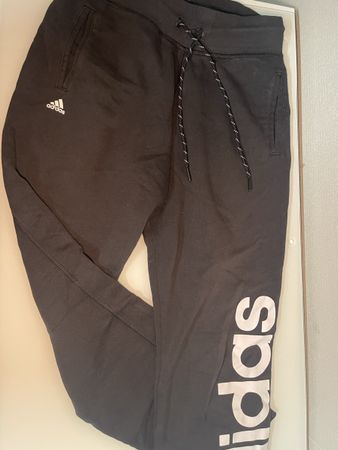 Adidas Trainingshose schwarz mit Logo