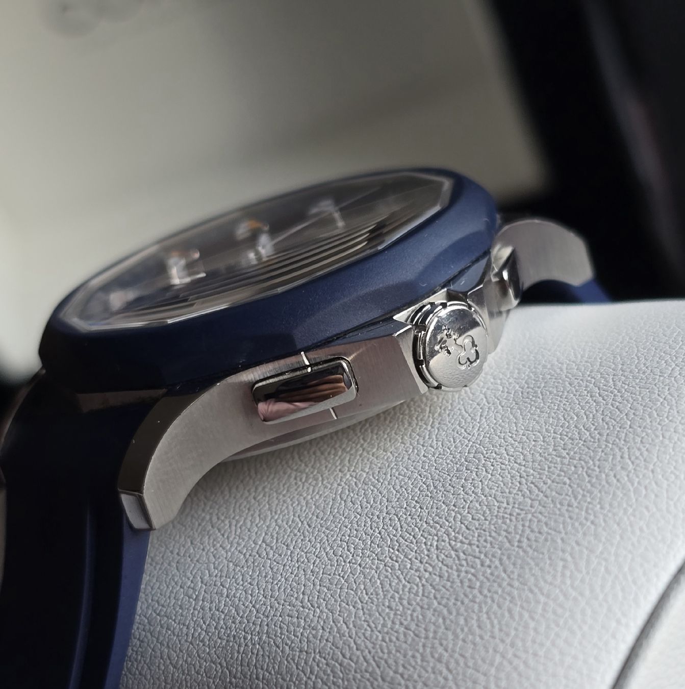 Corum Orologi: CORUM ADMIRAL CHRONOGRAPH  – Nuovo (secondo la descrizione) da Basel venduto da TimelessWanderer 3