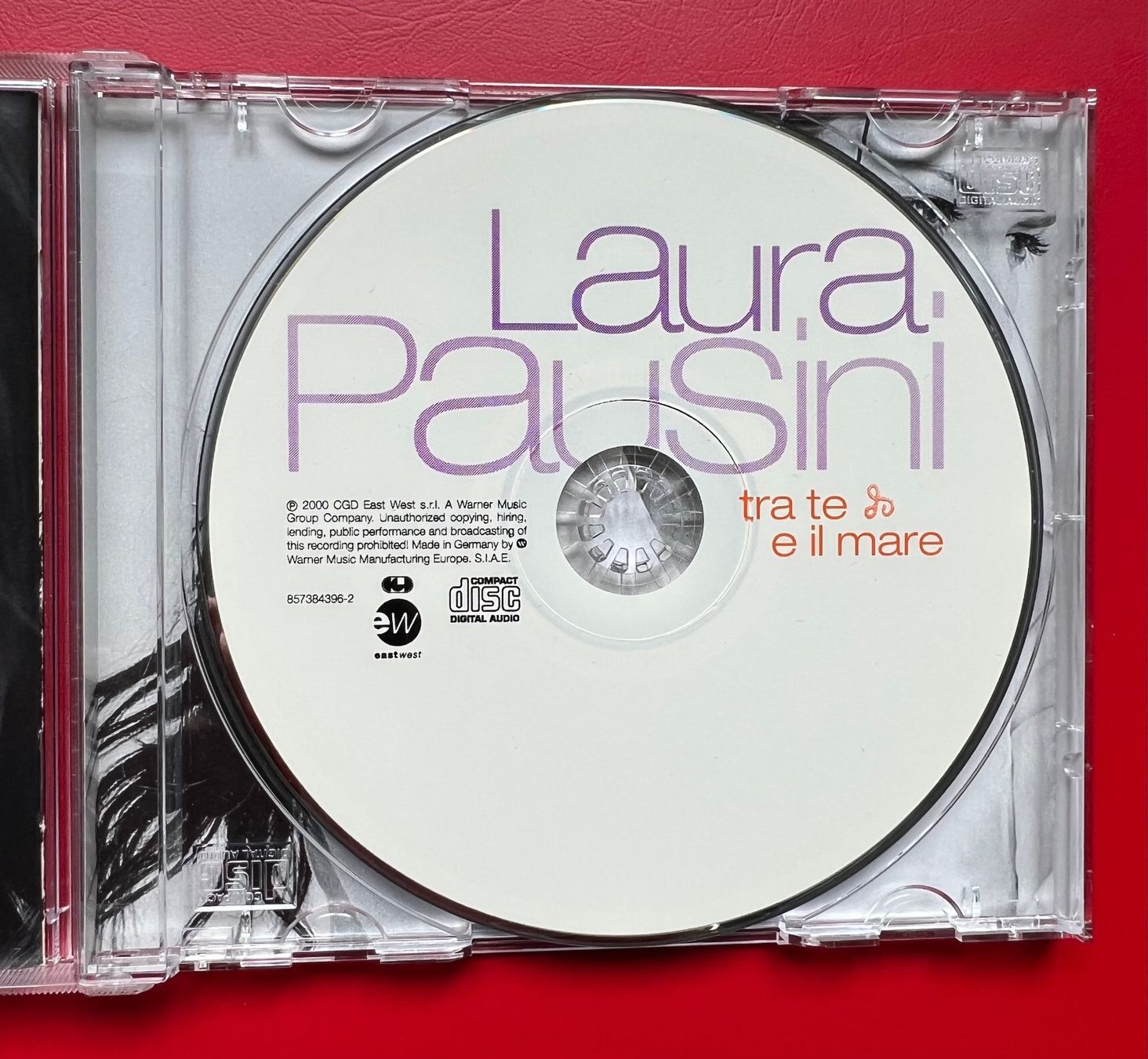 CD: CD Laura Pausini / tra te e il mare – Usato da Ostermundigen venduto da iFonso 1