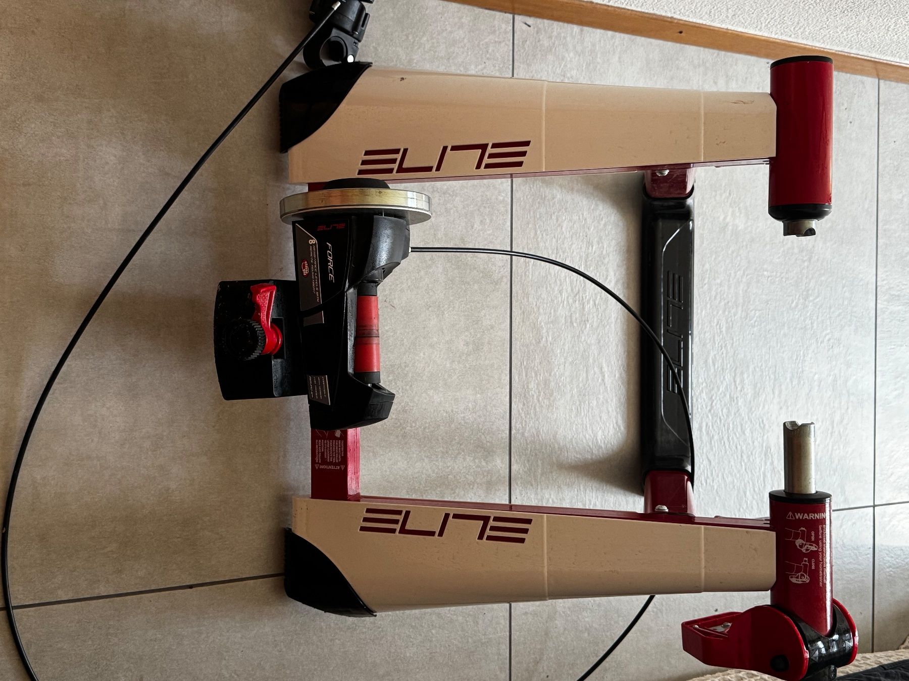 Hometrainer: Elite Rollentrainer – Gebraucht aus Kilchberg ZH von tae_h8fq 3