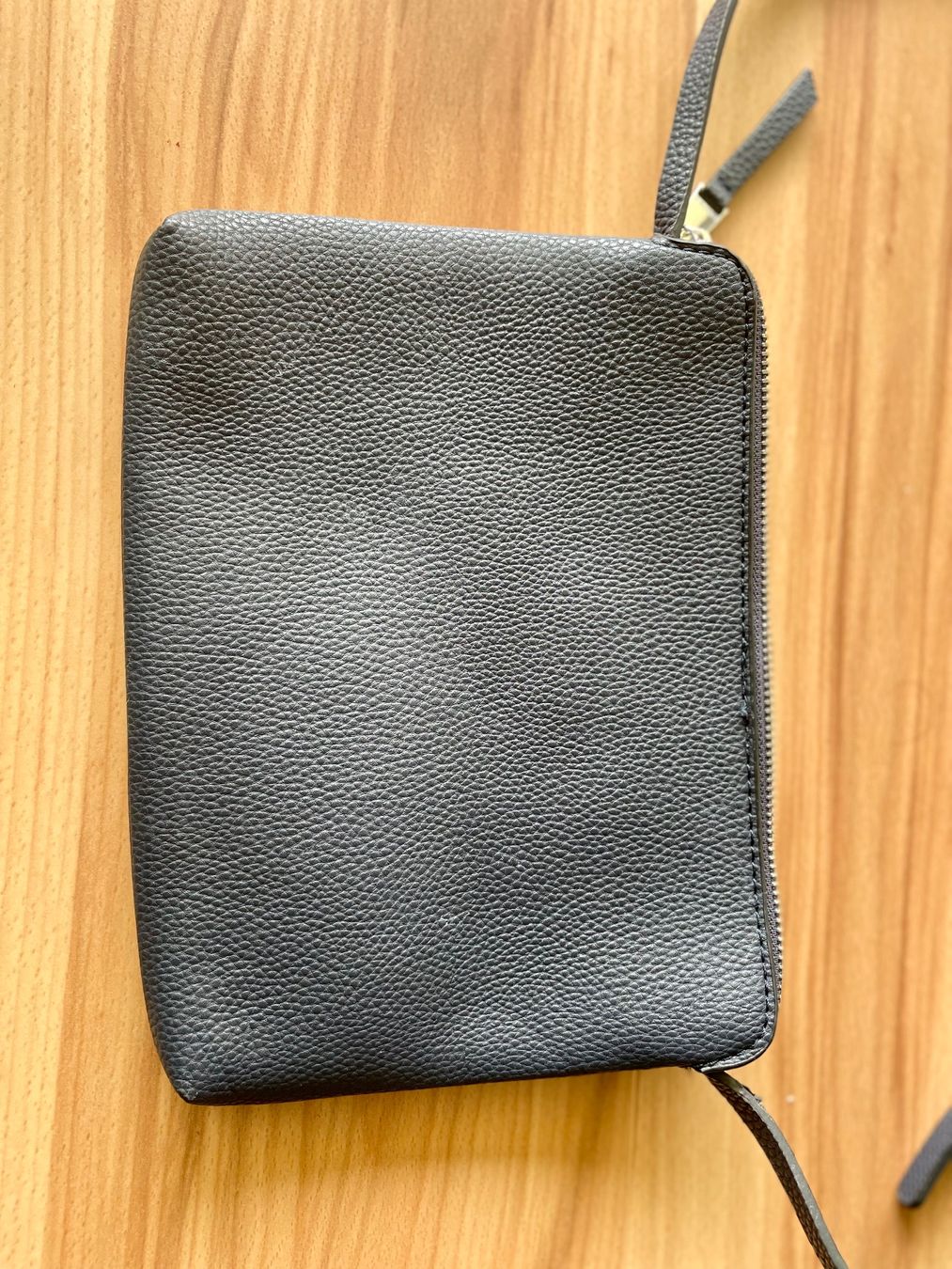 Taschen für Damen: Kleine dunkelblaue Umhängetasche – Neu (gemäss Beschreibung) aus Zug von mon_8wg6 1