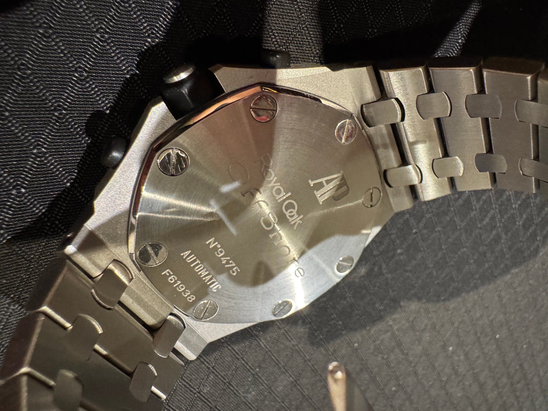 Audemars Piguet Orologi: Audemars Piguet Royal Oak Offshore Chronograph – Usato da Vuadens venduto da 0vomaltine 8