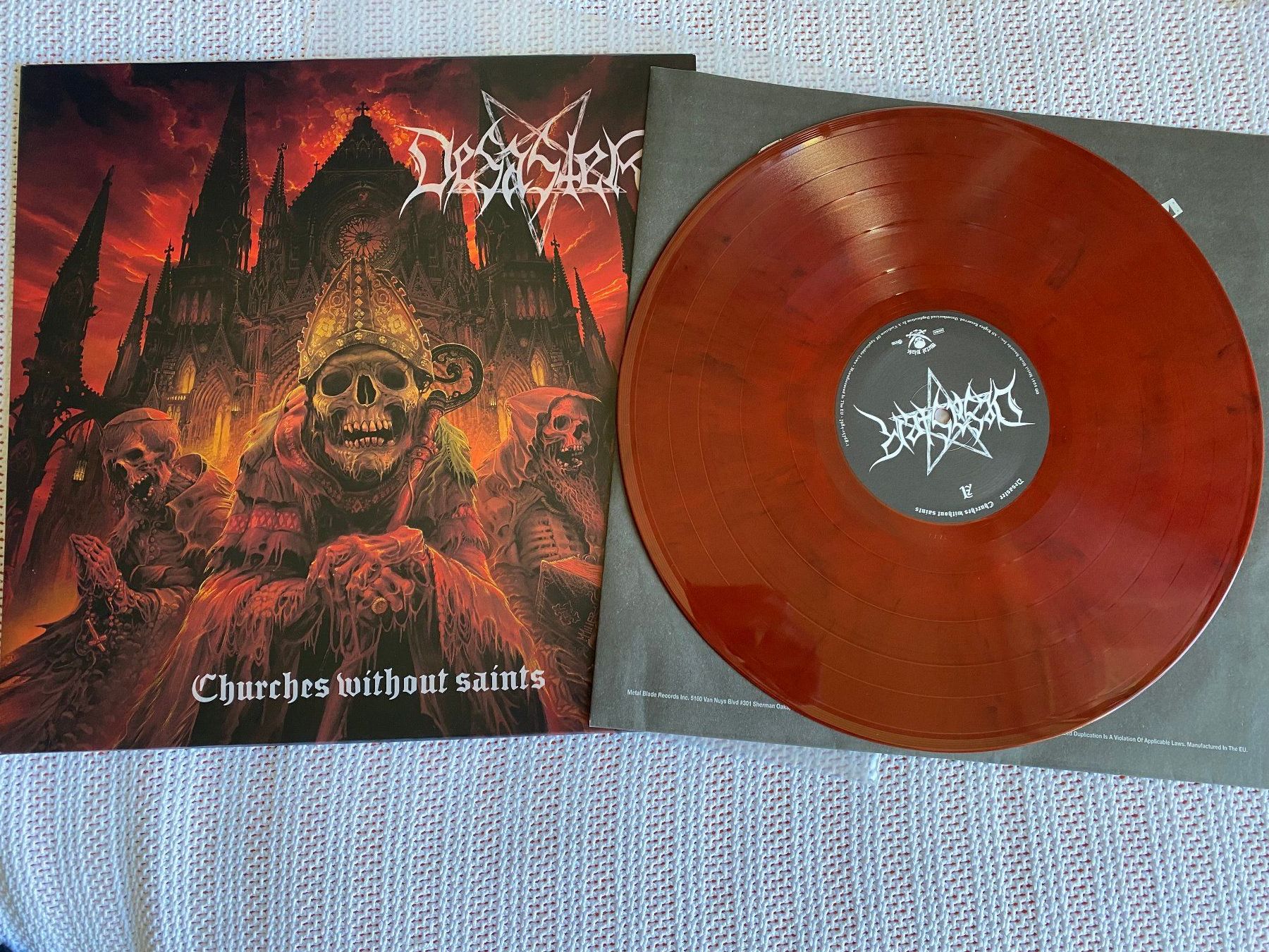 Dischi in vinile: Desaster – Churches Without Saints / LP Coloured – Usato da Basel venduto da Dinosauce