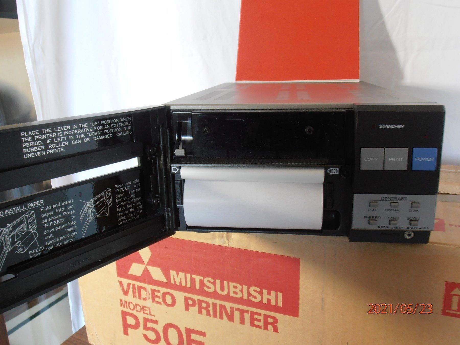 Mitsubishi Stampanti: Videoprinter mit Thermopapier Jahr: 1985 – Nuovo (secondo la descrizione) da Bischofszell venduto da Museumscafe 6