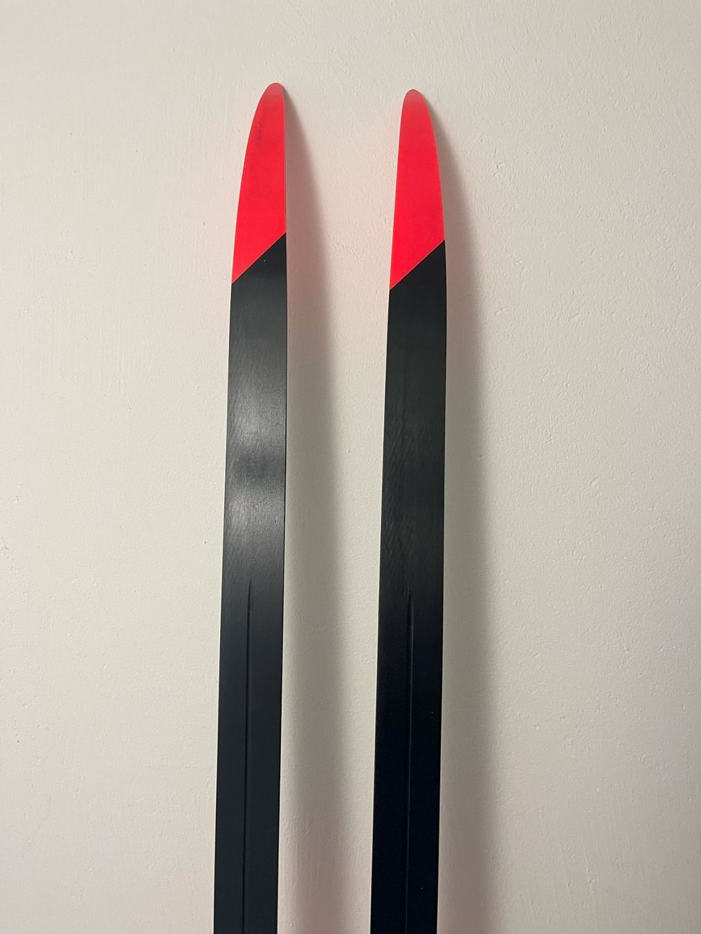 Rossignol Sci: Rossignol Delta Klassisch Langlaufski 198 cm – Usato da St. Moritz venduto da fue_5d7w 3
