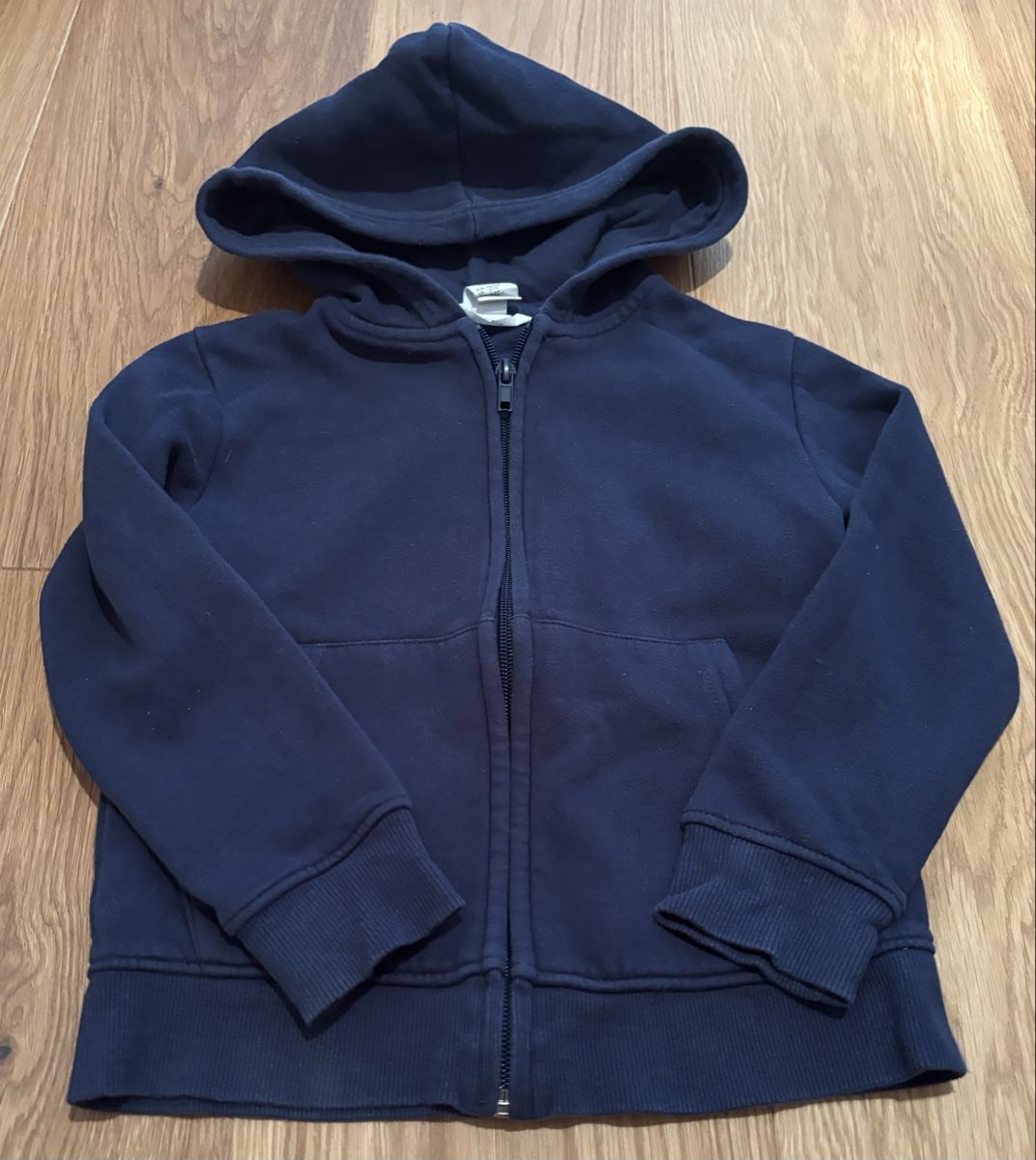 H&M Maglioni & Felpe: Dunkelblaue Kapuzenjacke, Grösse 110/116 – Usato da Jegenstorf venduto da Annina0506