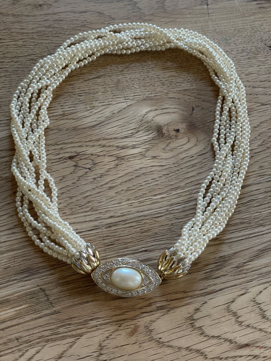 Catenine: Schöne Modeschmuck Kette – Usato da Flawil venduto da Naphtali