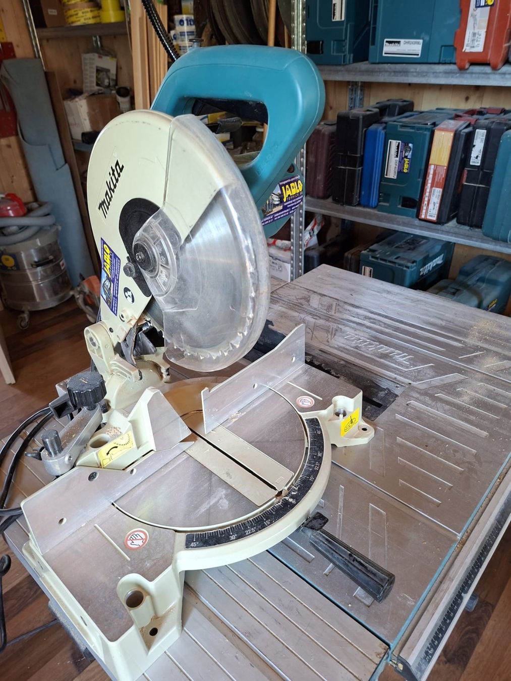 Makita Tutte le macchine: Makita Kippsäge – Usato da Glashütten venduto da ott_p6cr