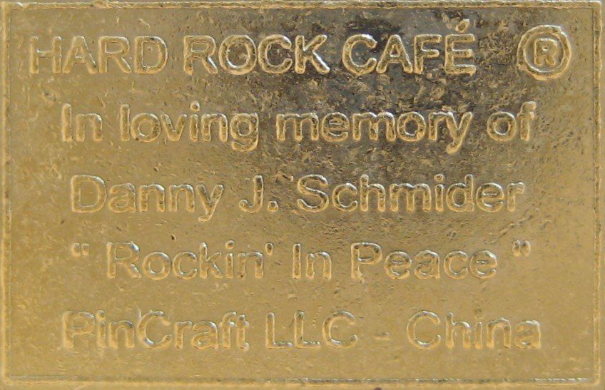 Hard Rock Cafe Placchette & Badge: Hard Rock Cafe No Location __________ Hobby Data Base # 3612 – Usato da Emmenbrücke venduto da tms1122 2