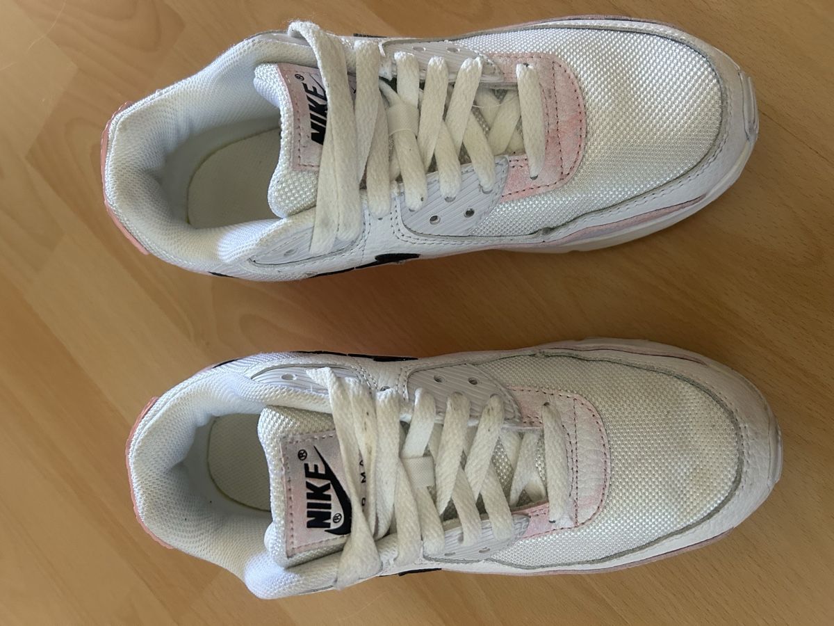 Nike Scarpe da uomo: Nike Air Max 90 Grösse 36.5 weissrosa – Usato da Ostermundigen venduto da HarleyQ3 4
