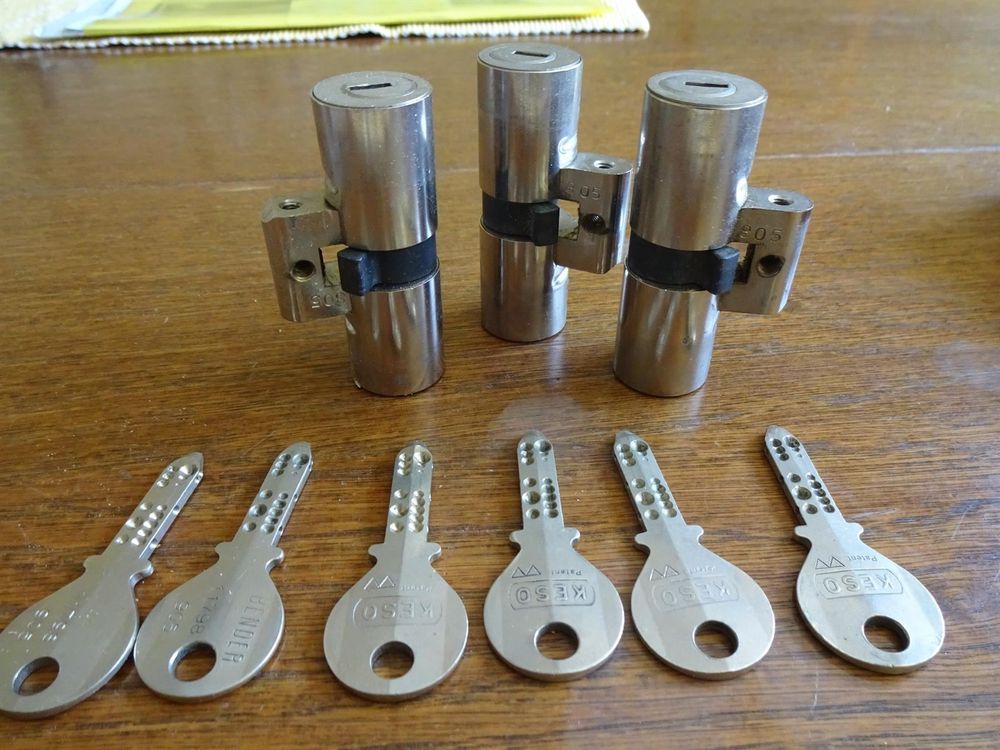 2 Sets Schlösser + Schlüssel Kaufen auf Ricardo
