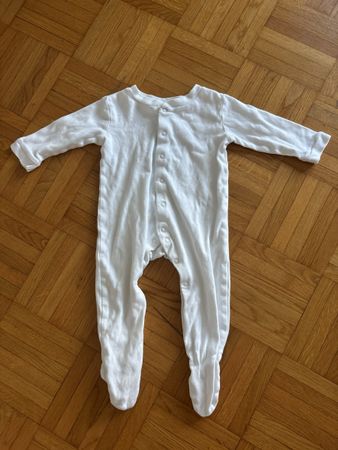 Pyjama bébé blanc avec pieds