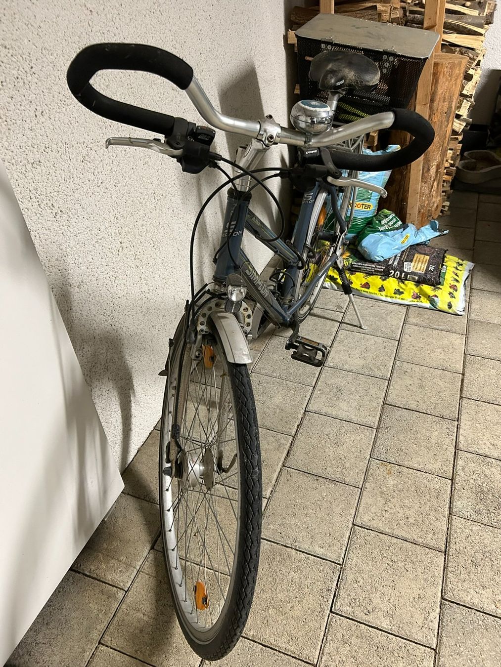 Vélos: Damenvelo Simplon Nimbus CFX, 55cm graphitgrau – D'occasion à Seuzach par Chnebel 1