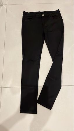 Schwarze Damen Jeans, Grösse 40 - Neuwertig 