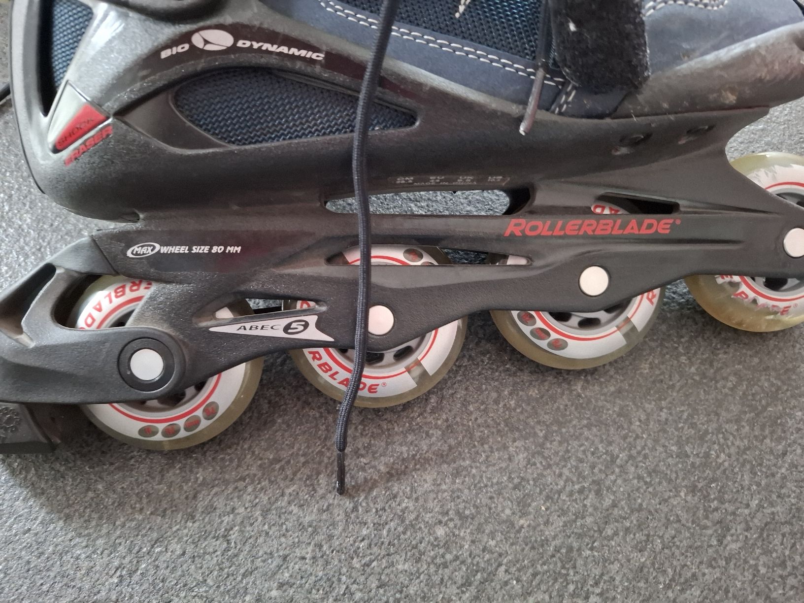 Pattini in linea & Pattini a rotelle: Rollerblades. Inkl. Tasche und Schutz – Usato da Bremgarten AG venduto da mongele10_18 1
