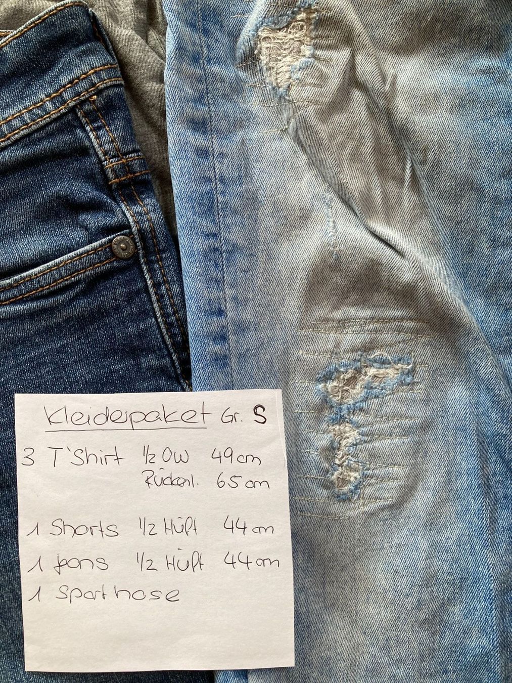 Lotti & Set di vestiti: Kleiderpaket – Usato da Balsthal venduto da dasesaro 1