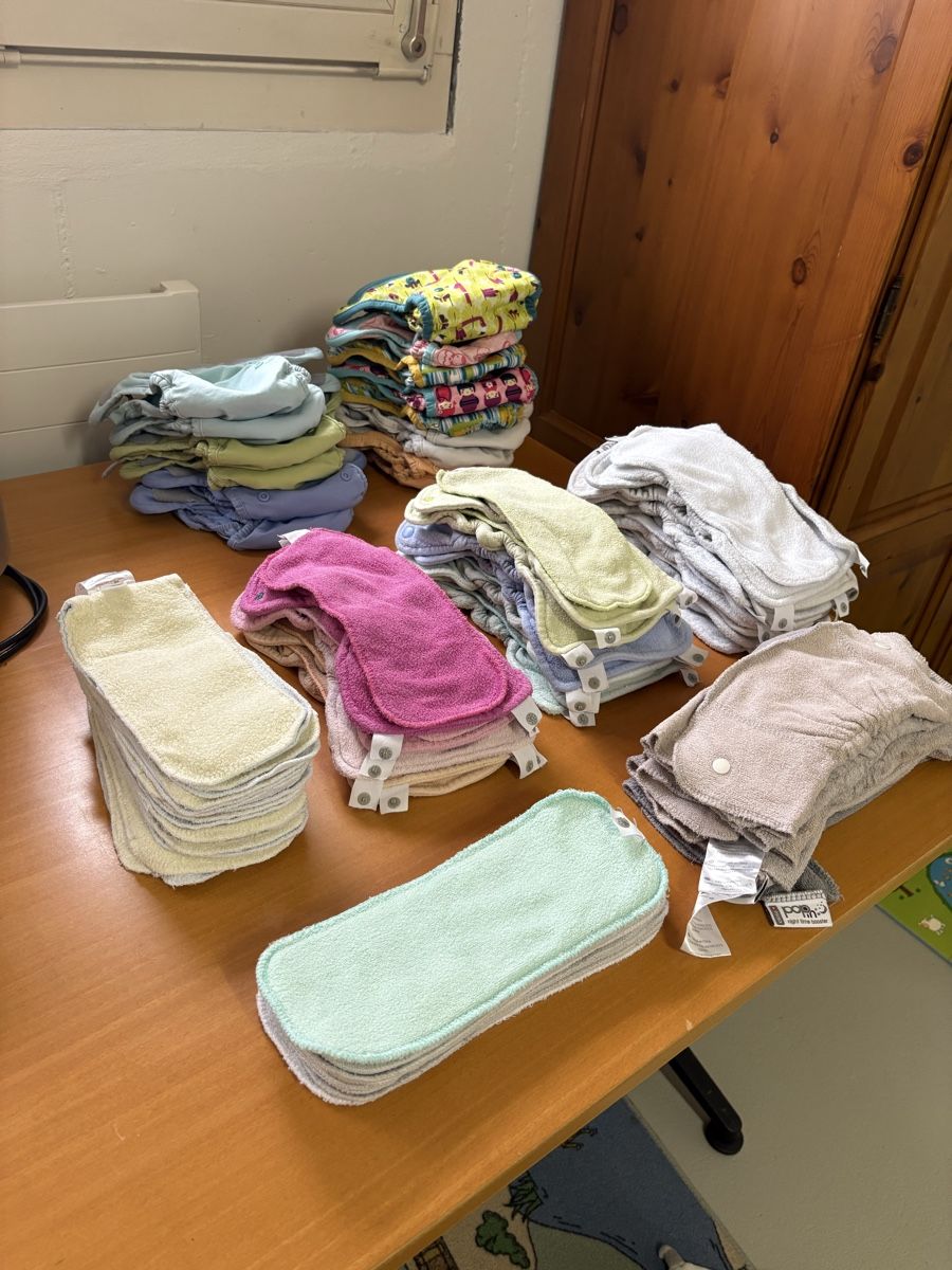Secchi per pannolini & Pannolini: Grosses Pop-in Stoffwindelpaket – Usato da Oberwil BL venduto da Kat4123