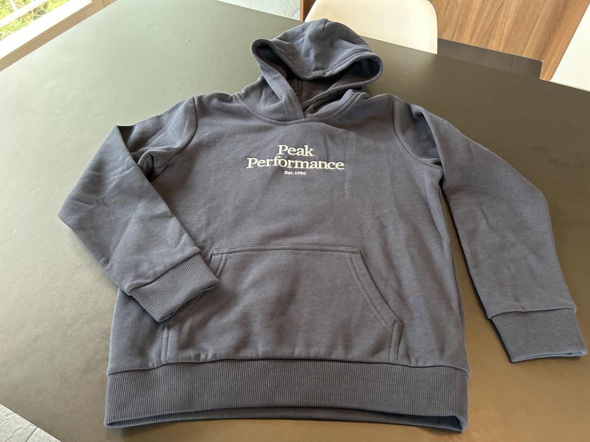 Peak Performance Pullover & Sweatshirts: Pullover Peak Performance 150 neu – Neu und originalverpackt aus Benken ZH von Pinot2015 2