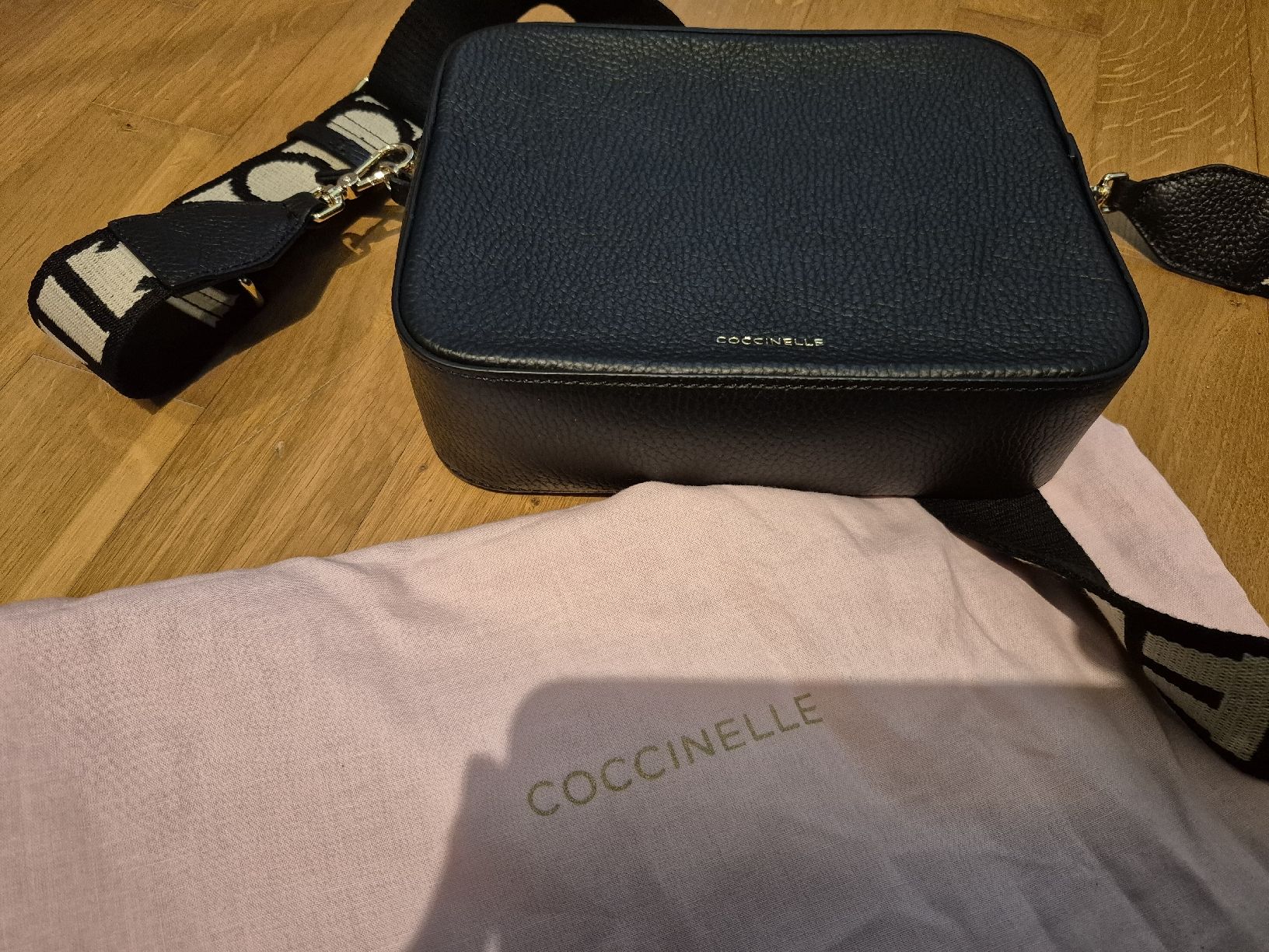 Coccinelle Taschen für Damen: Coccinelle Ledertasche – Neu (gemäss Beschreibung) aus Küssnacht am Rigi von Patty1993 1