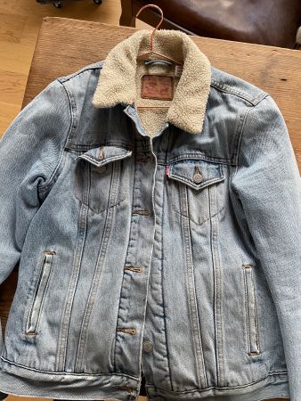 Levi’s Premium Jeans Sherpa Jacke, Gr. S