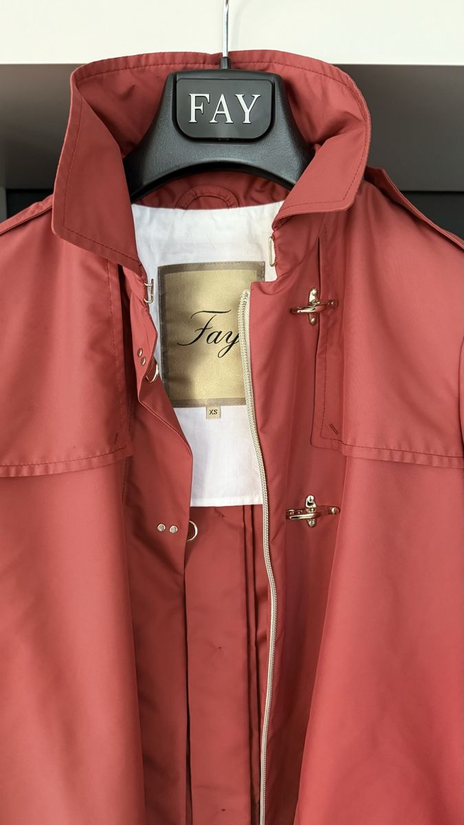 Fay Giacche: Fay Trenchcoat – Usato da Küsnacht venduto da cri_ngg5