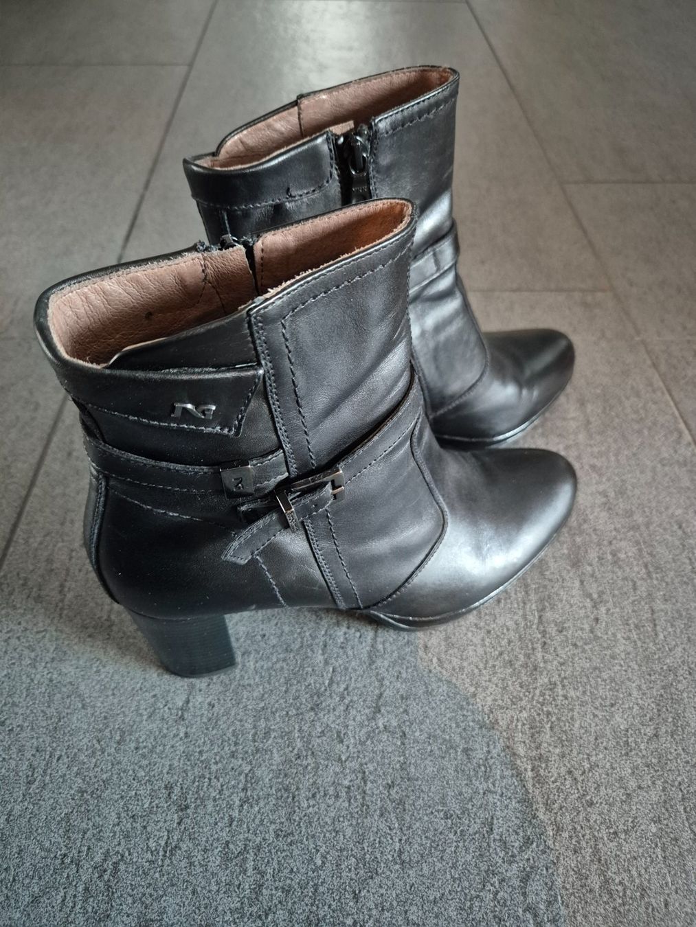 Scarpe da donna: Stiefeletten aus Leder, Schwarz, Grösse 41 – Nuovo (secondo la descrizione) da Altendorf venduto da MiriCaj 3