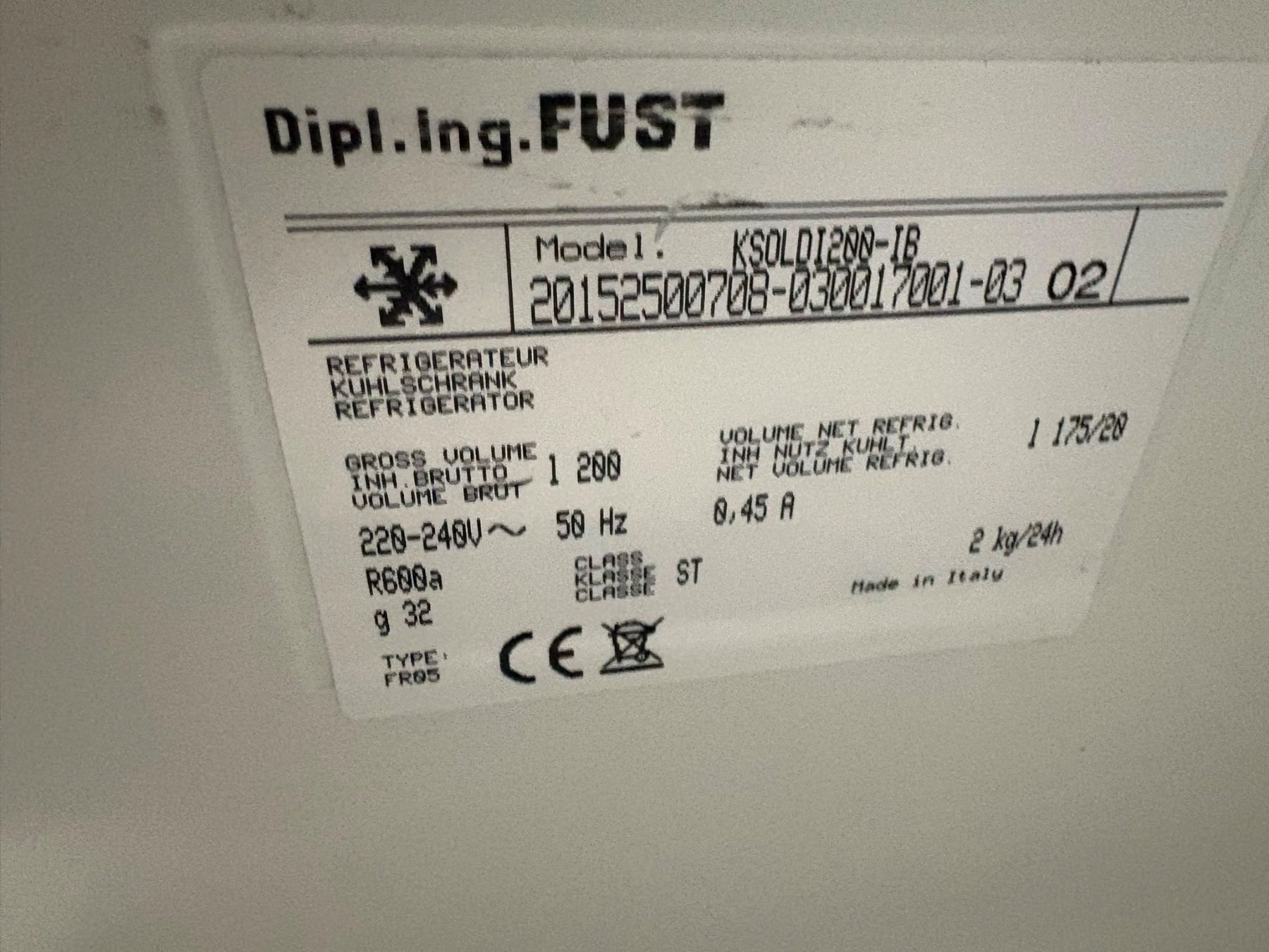 Réfrigérateurs: Kühlschrank – D'occasion à Rapperswil SG par kat_rw8q 7