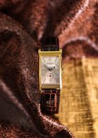 Rechteckige Longines Tank-Uhr aus 18-karätigem Gold – 1930